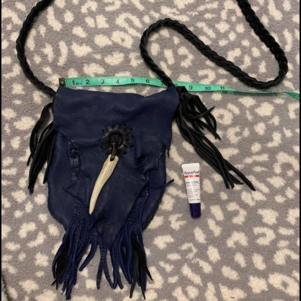 Jimmi Wz Navy & Black Leather Small Crossbody